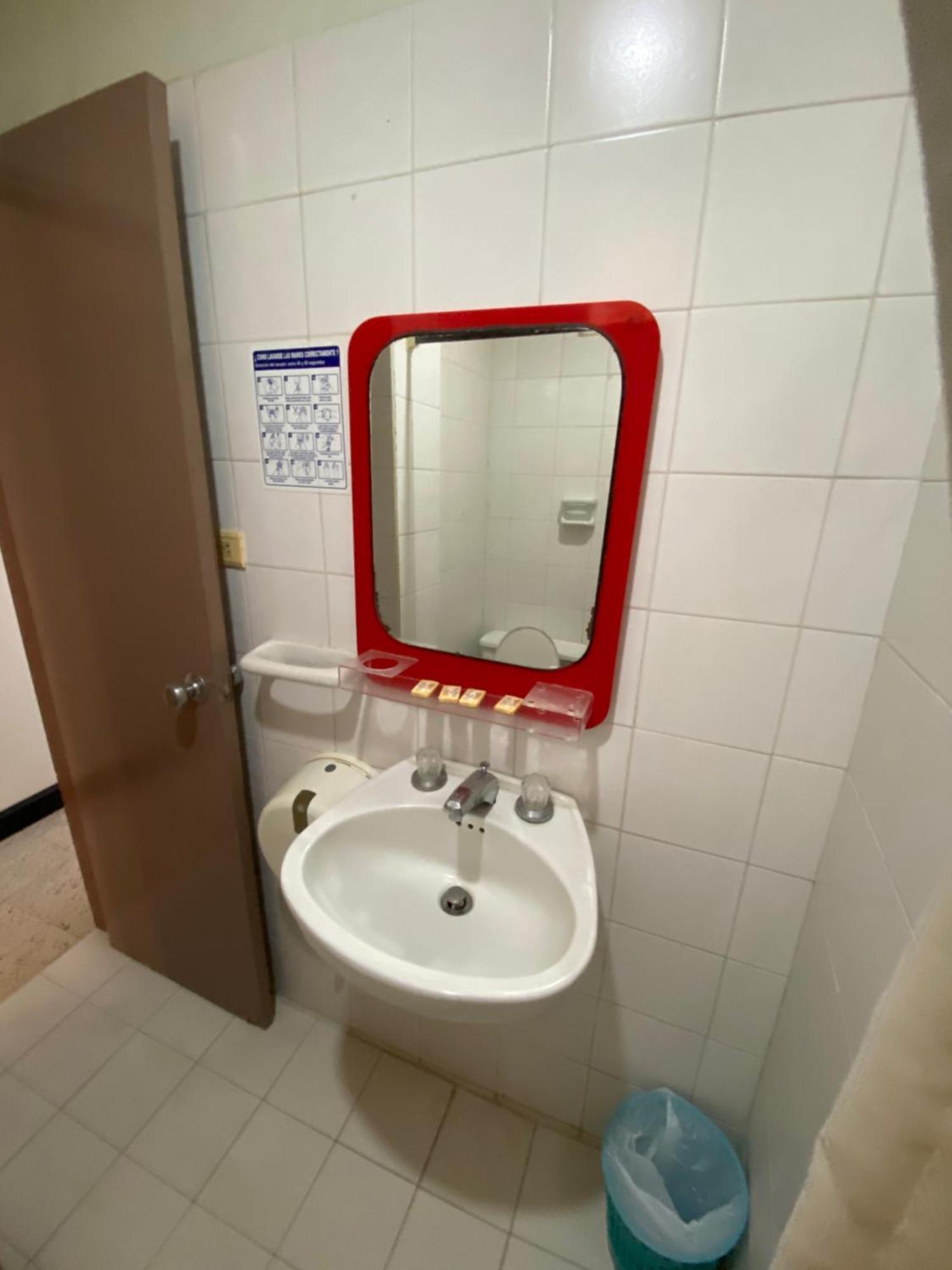 Hotel Granate Santa Marta  Bilik gambar
