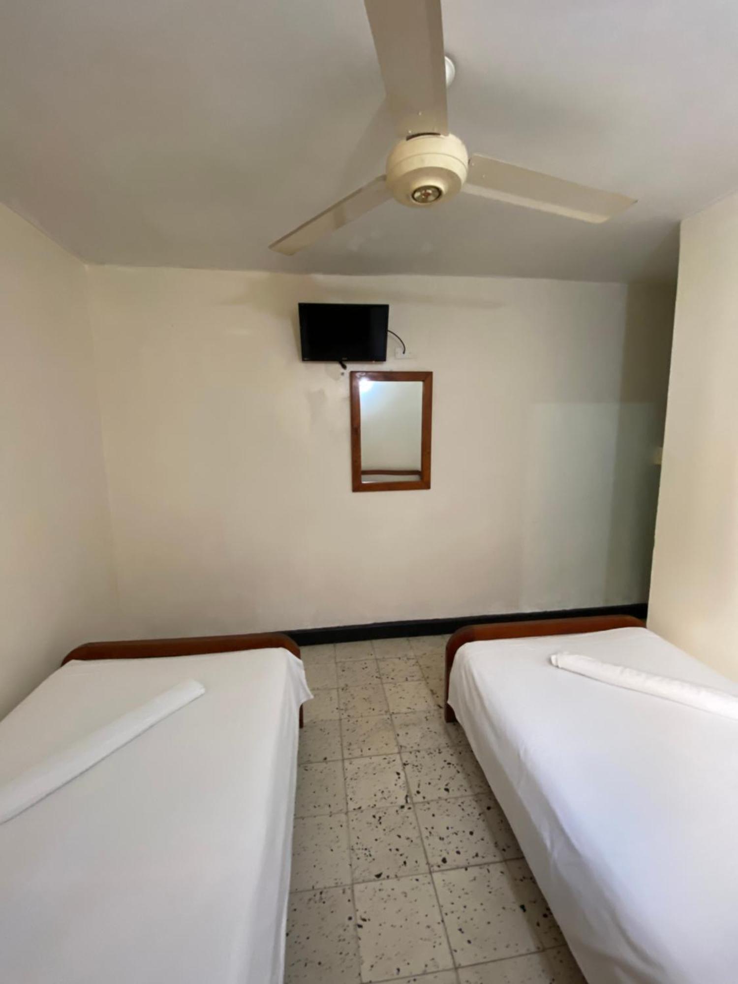 Hotel Granate Santa Marta  Bilik gambar